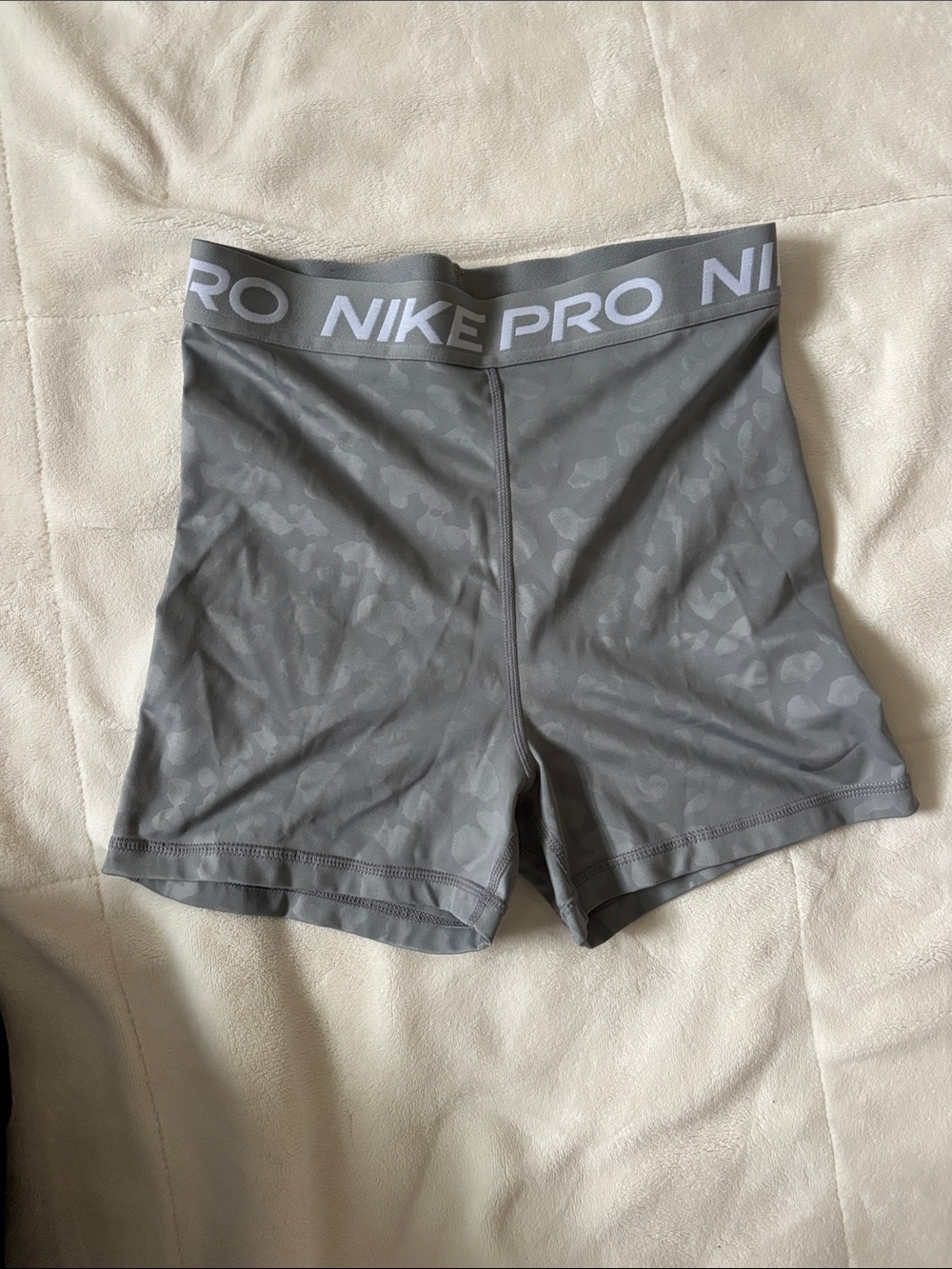 Women’s Size Small Nike Pro Shorts